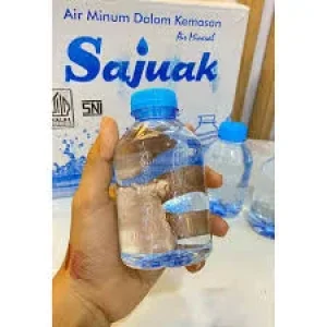 Air Mineral Sajuak 220 ml isi 24 botol